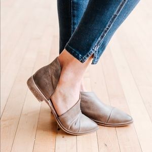 Free people: royale flat